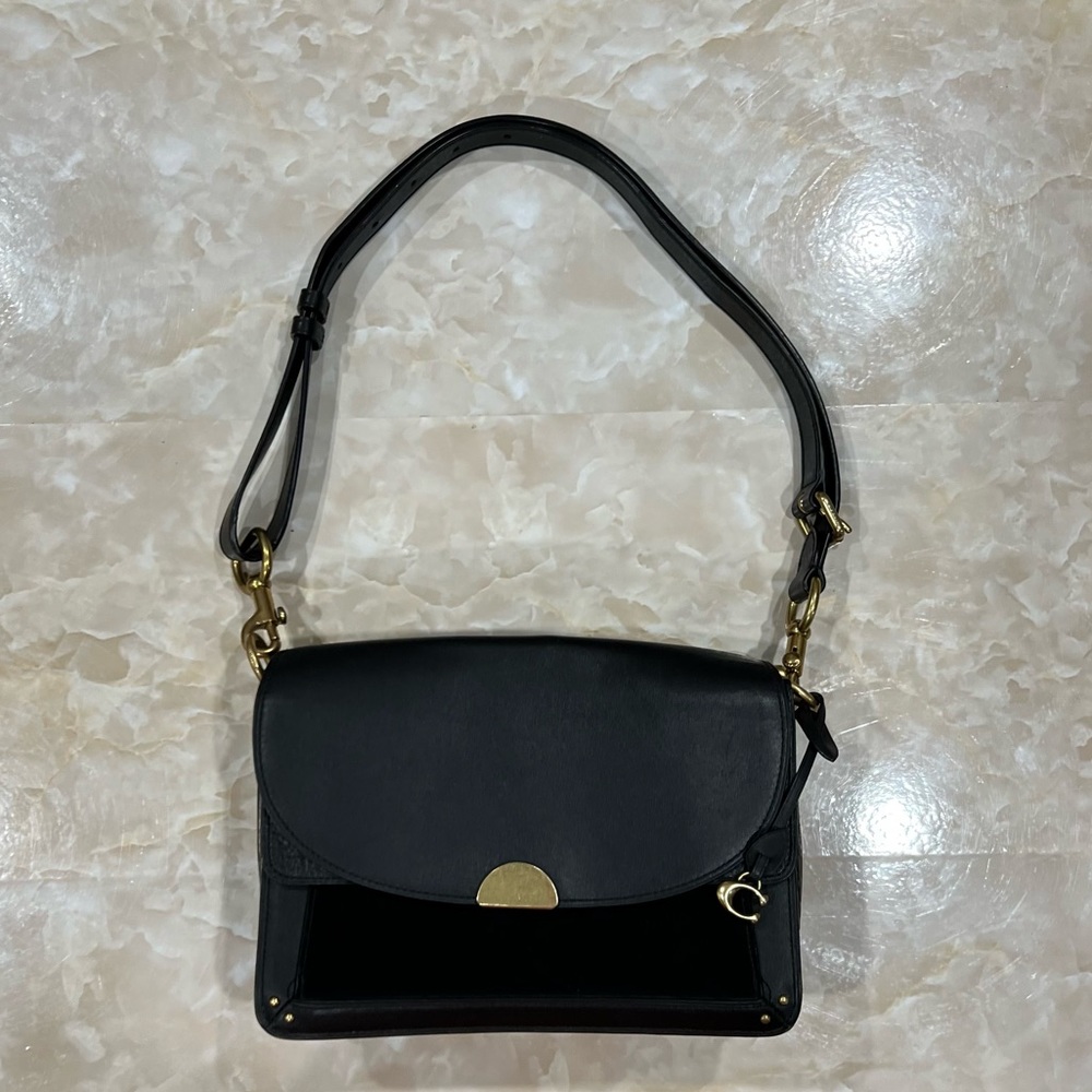 🩷HOST PICK🩷 Coach Dreamer Shoulder Bag